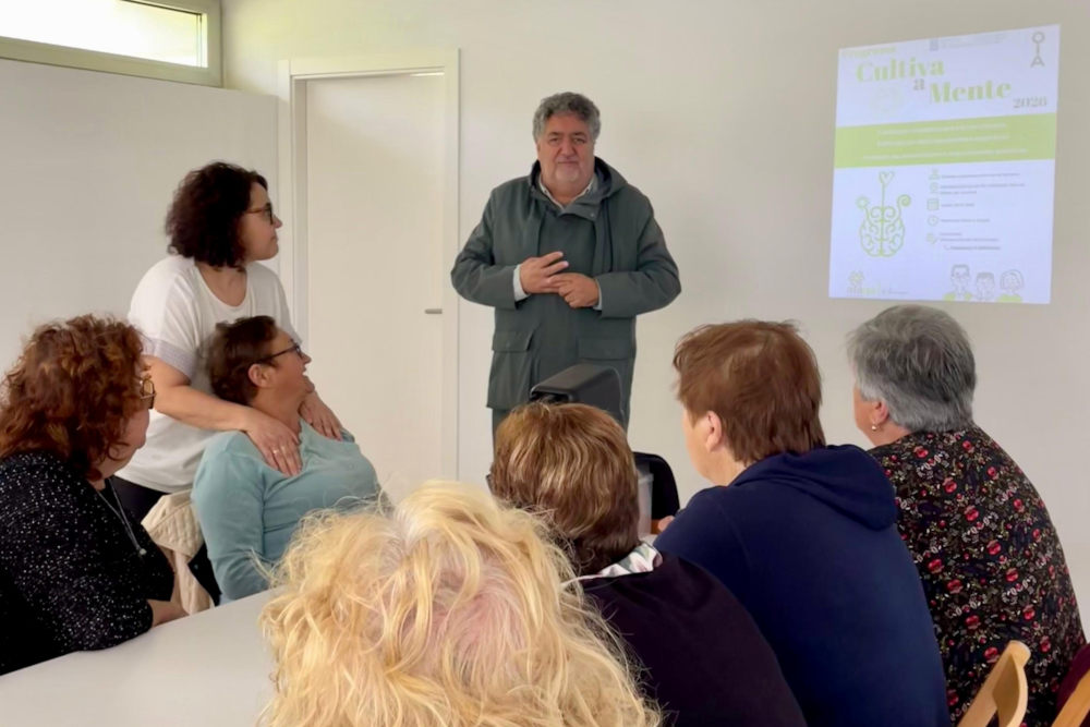 O programa “Cultiva a Mente” bota a andar en Oia con boa acollida inicial